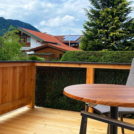 Haus Jaeger Ferienwohnungen Mit Indoor-Pool Inkl. Chiemgaukarte Ruhpolding Eksteriør bilde