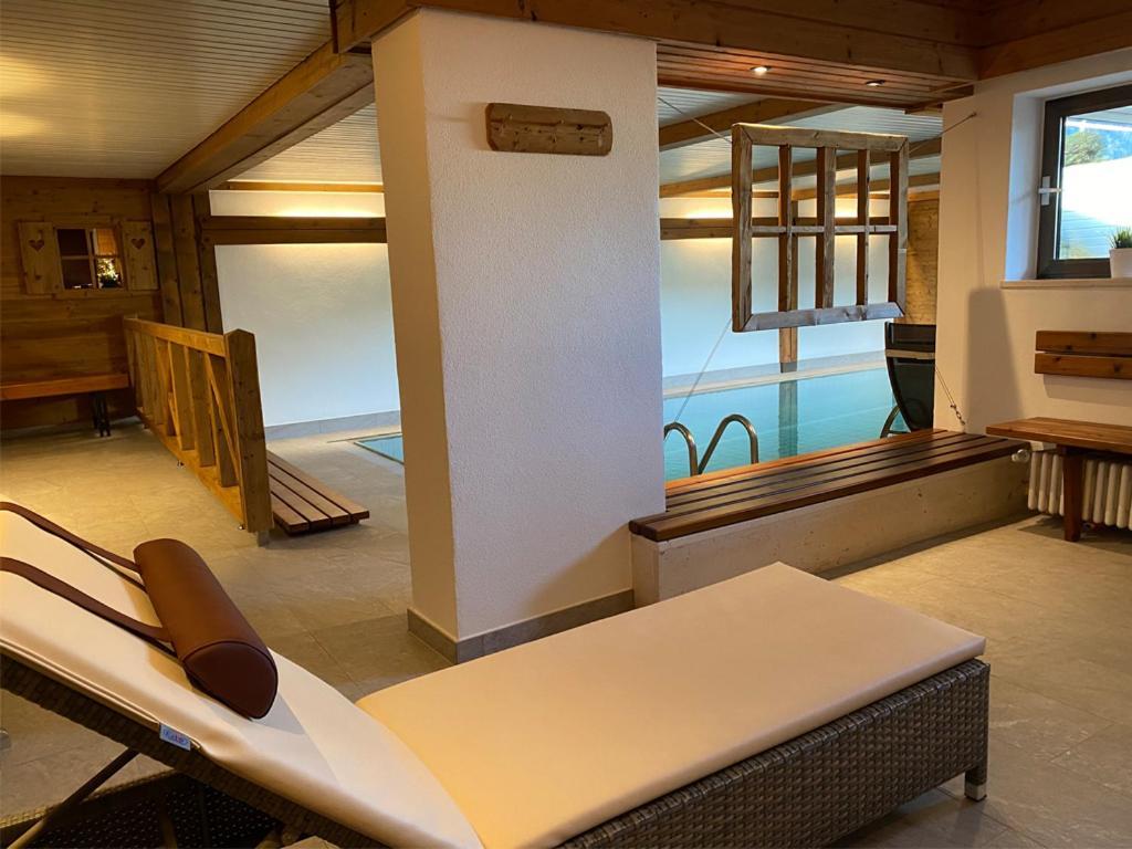 Haus Jaeger Ferienwohnungen Mit Indoor-Pool Inkl. Chiemgaukarte Ruhpolding Eksteriør bilde