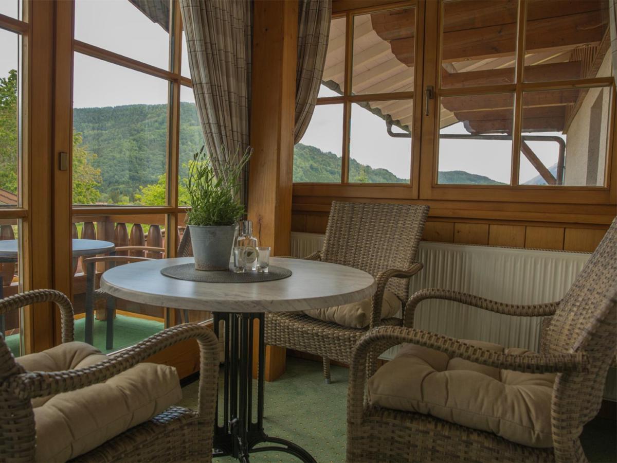 Haus Jaeger Ferienwohnungen Mit Indoor-Pool Inkl. Chiemgaukarte Ruhpolding Eksteriør bilde